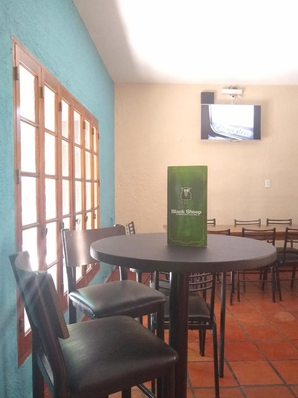 Black Sheep International Hostel Mendoza Exterior foto